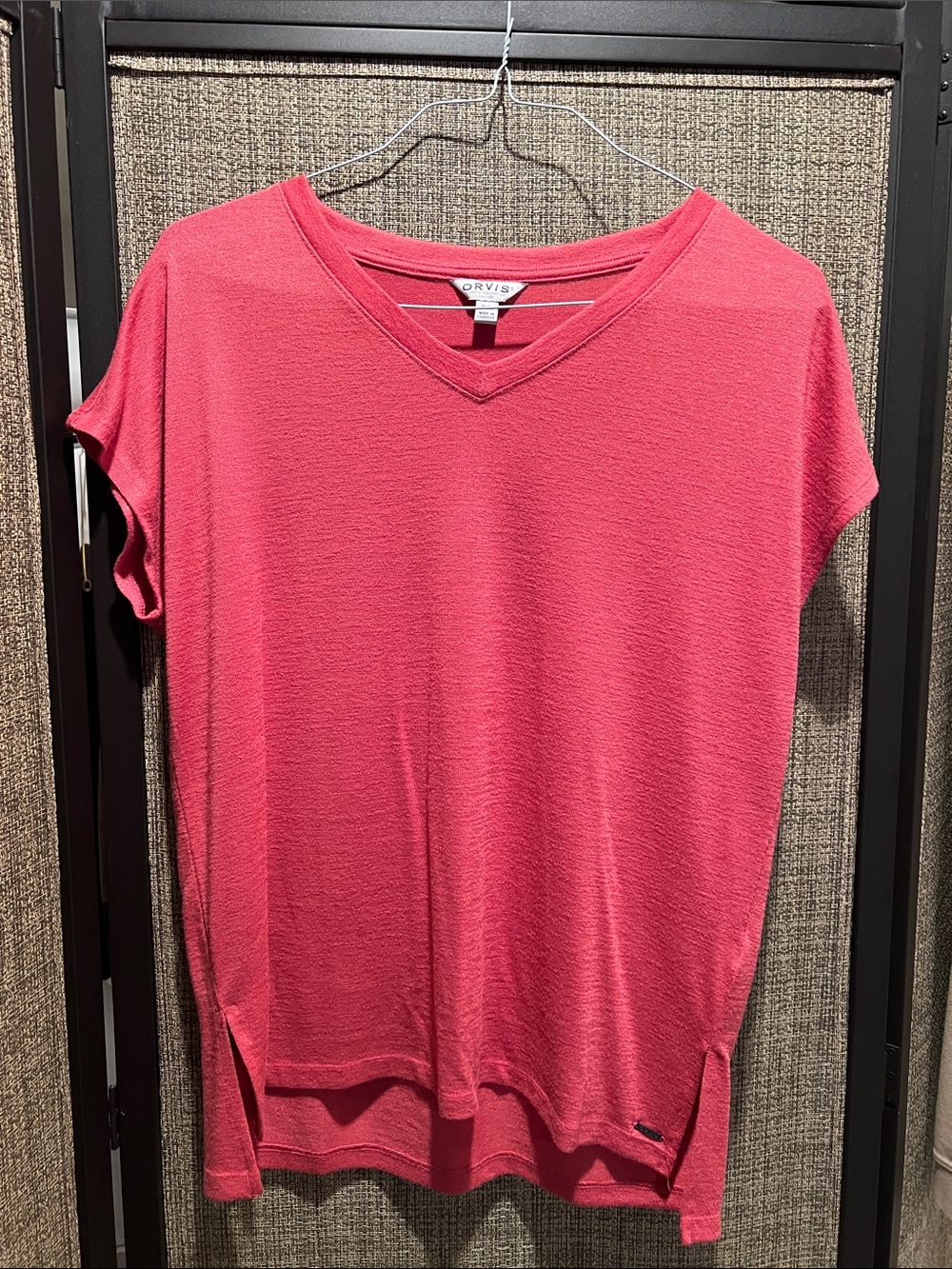 Orvis Women's V-Neck Short Sleeve Top - Coral